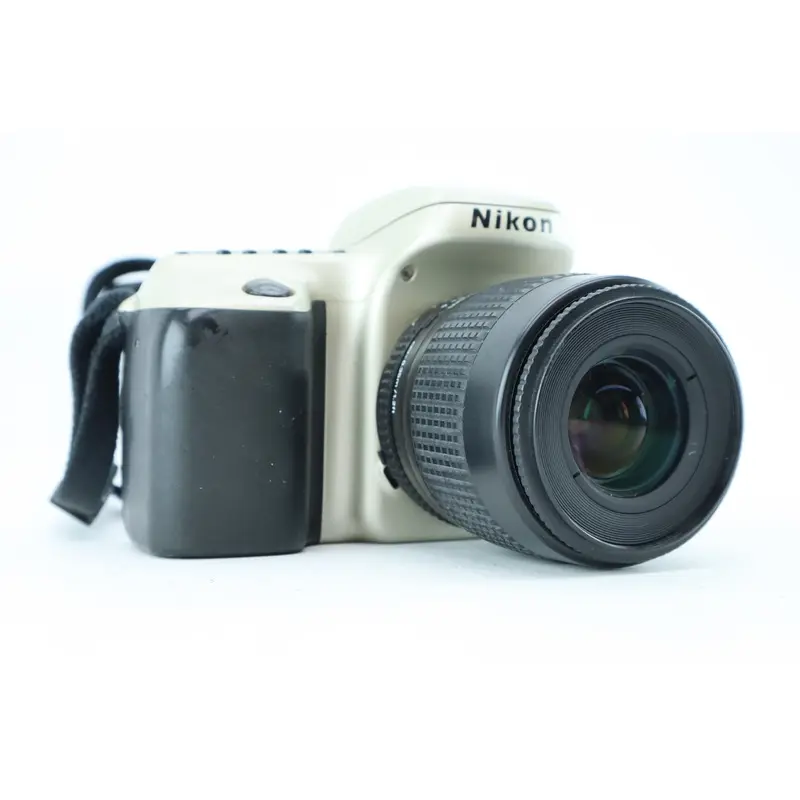 Nikon F50 with AF 35-80mm 4-5,6 D