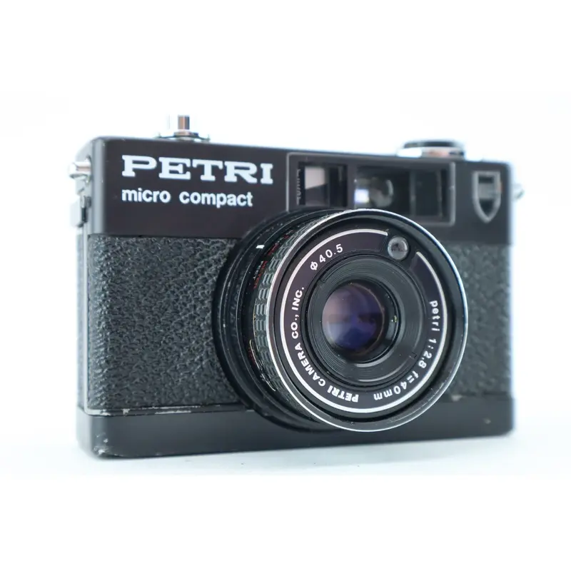 Petri Micro Compact with 2,8/40mm