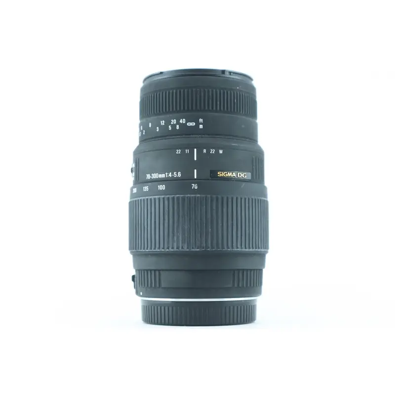 Sigma DG 70-300mm f/4-5,6