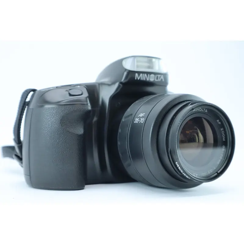 Minolta Dynax 300si with AF 35-70mm 3,5-4,5