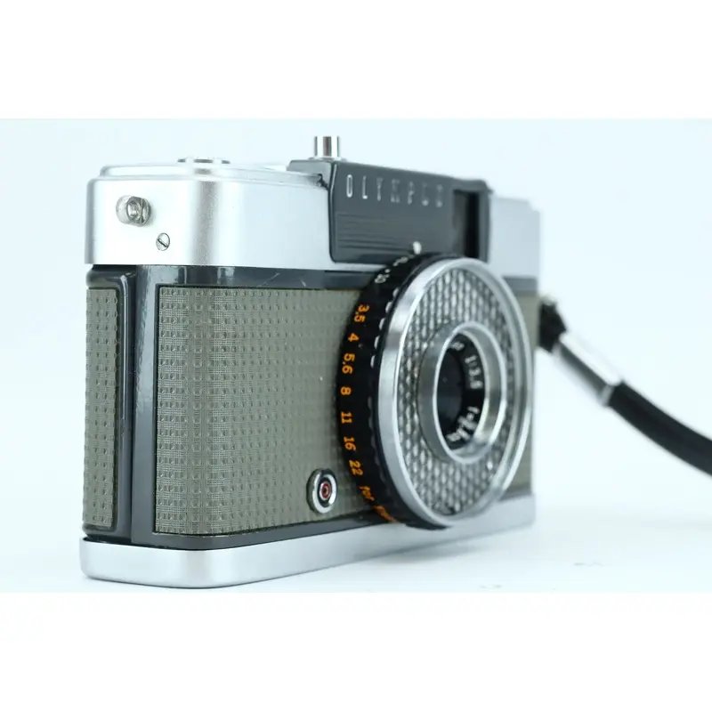 Olympus PEN EE,  D.Zuiko 28mm f/3.5