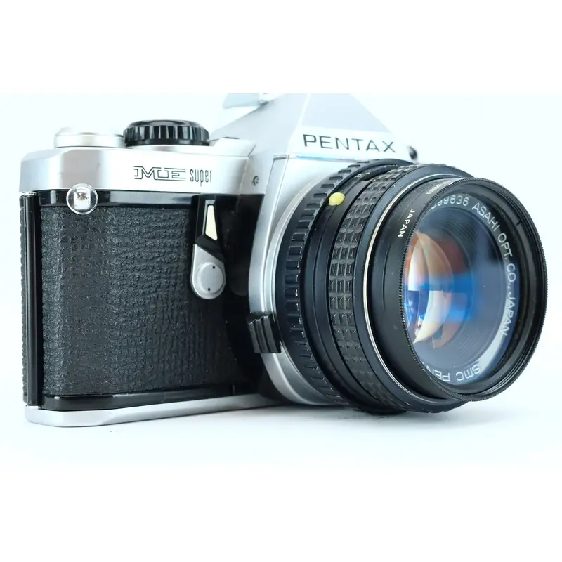 *Gereserveerd* Pentax ME Super + SMC Pentax-M 50mm f/2