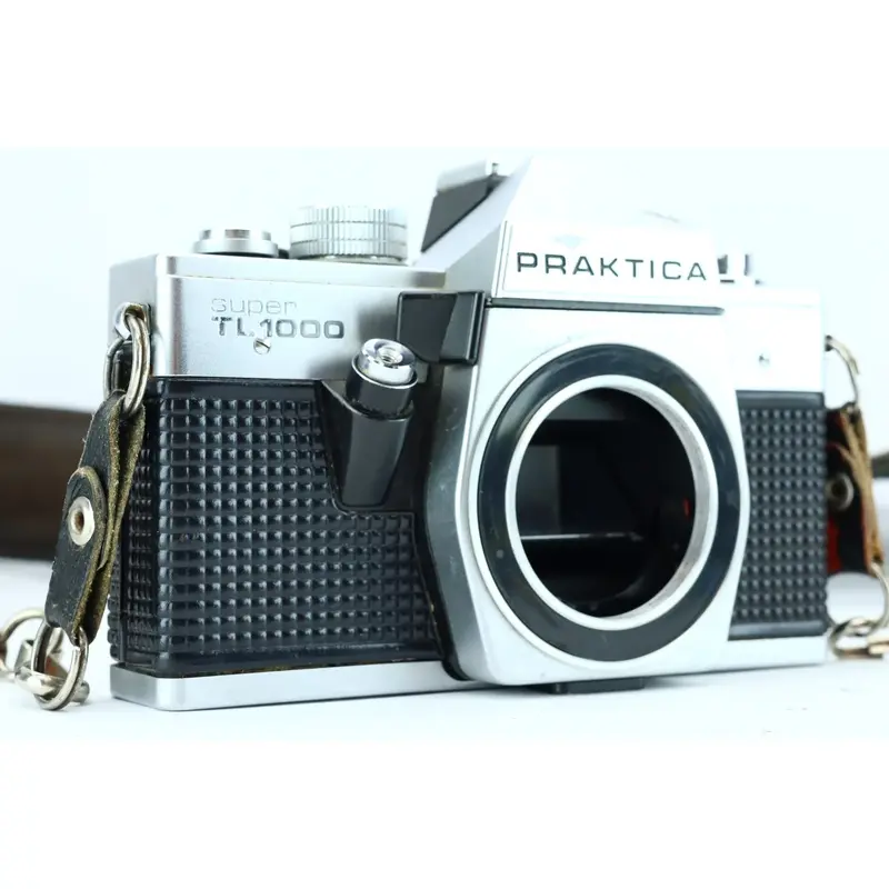 Praktica Super TL 1000  M42 Screw Mount 35mm SLR
