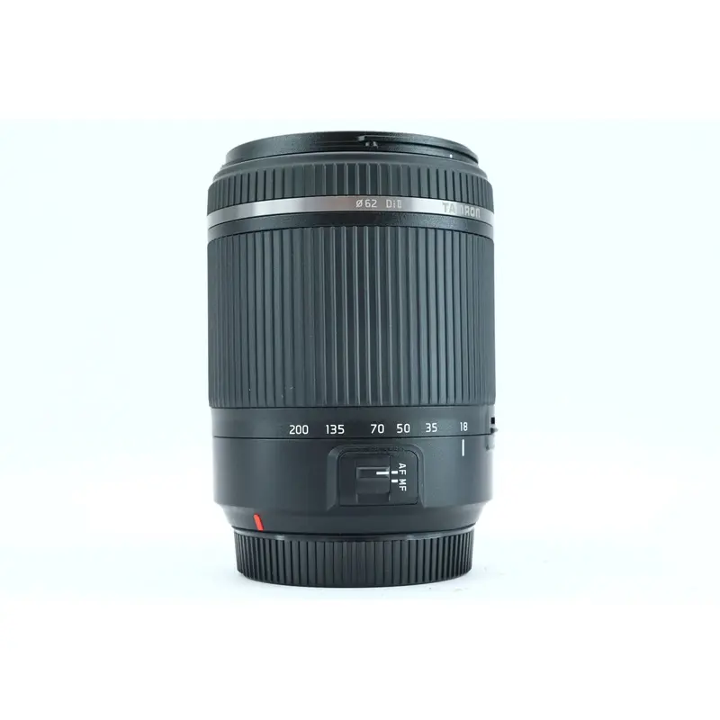 Tamron 18200mm f/3.56.3 (SN: 012379)