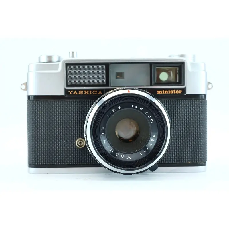 Yashica Minister II (SN: 21014166) + Yashinon 45mm f/2.8 (SN: 667711)
