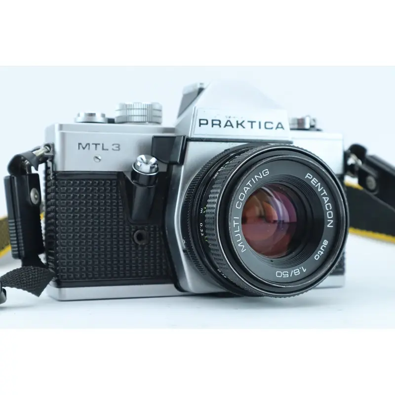 Praktica MTL 3 + Pentacon auto 50mm f/1.8 MC
