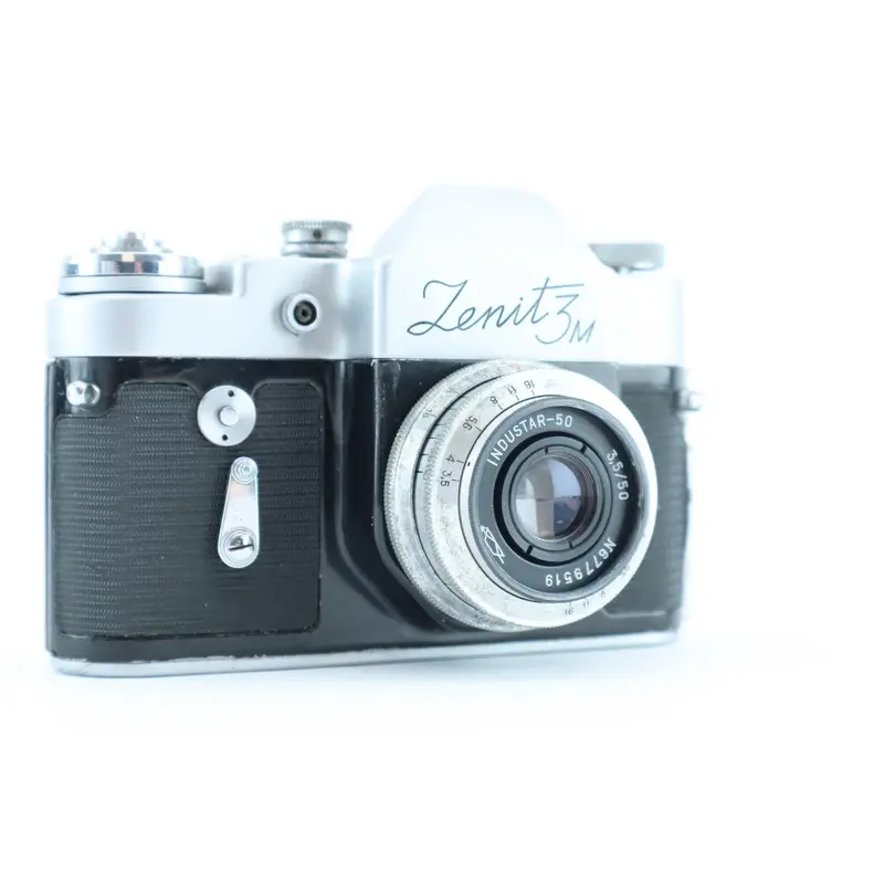 Zenit 3M + Industar-50 50mm f/3.5 Lens KIJK LENS MOUNT DANK