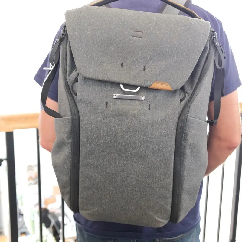 Used Peak Design Everyday Back Pack 30L Charcoal V1 (SH43083)