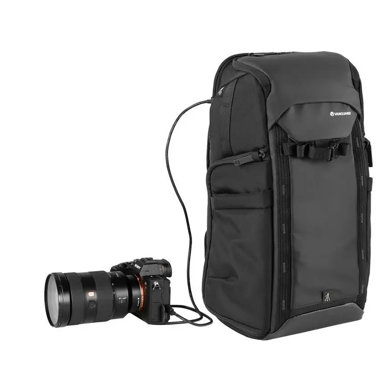 *Vanguard VEO adaptor S46 BK Backpack with USB Port - Side Access