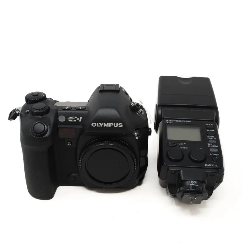 Used Olympus E-1 Digital Camera Body + Olympus Flash (SH43337)