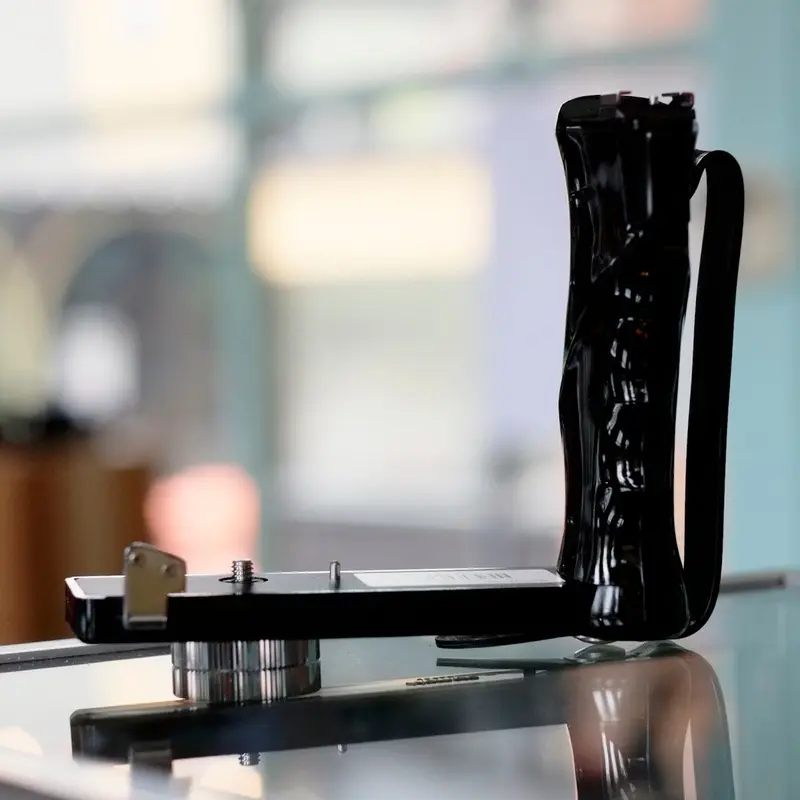 Mamiya Left Hand Grip for C330