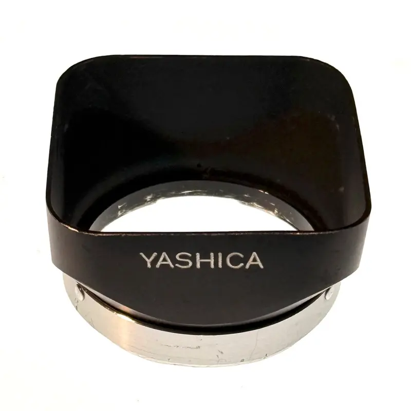 Yashica Bay 1 hood