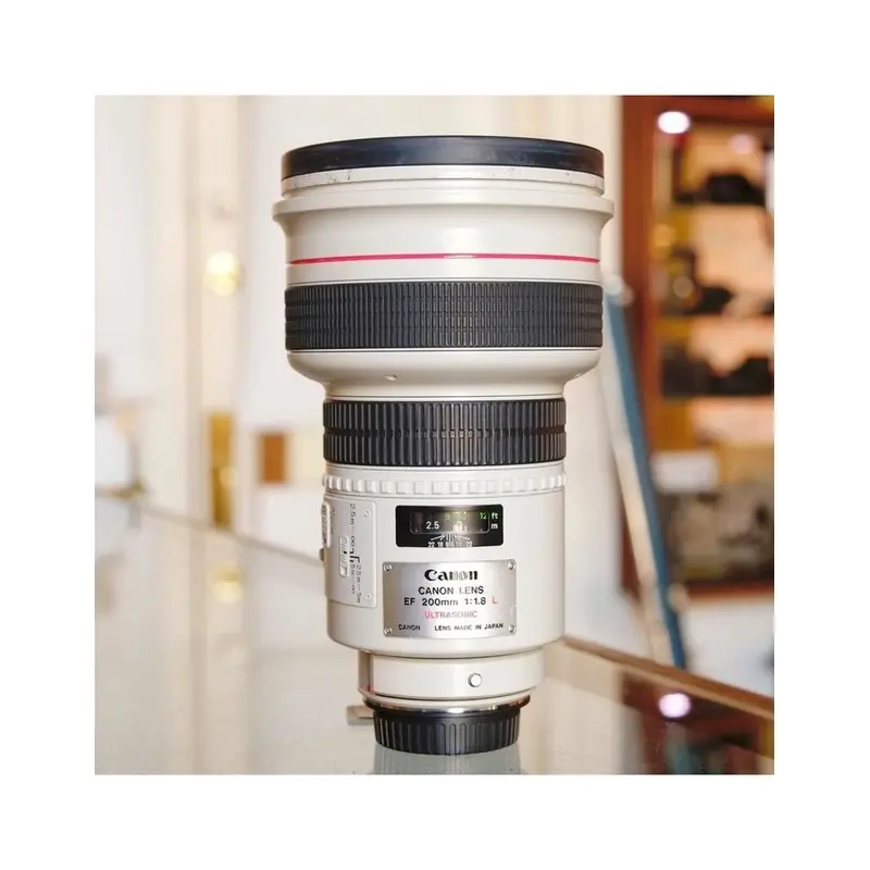 Canon EF 200mm f1.8L