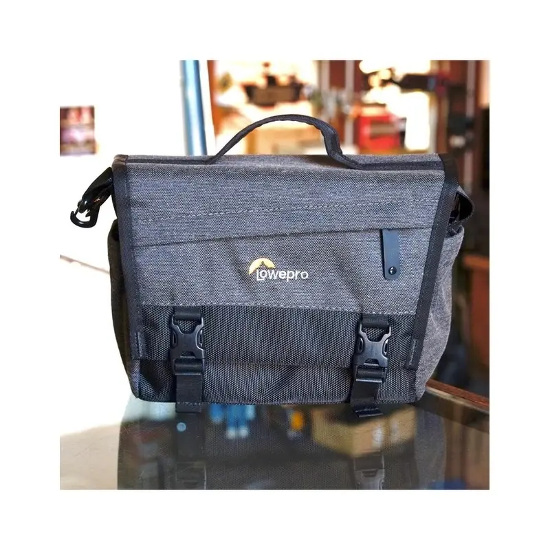 Lowepro m-Trekker SH 150.