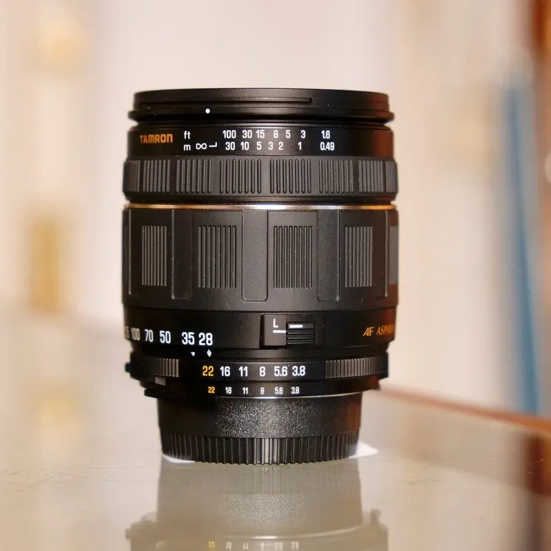 Tamron 28-200mm f3.8-5.6 Macro for Nikon F