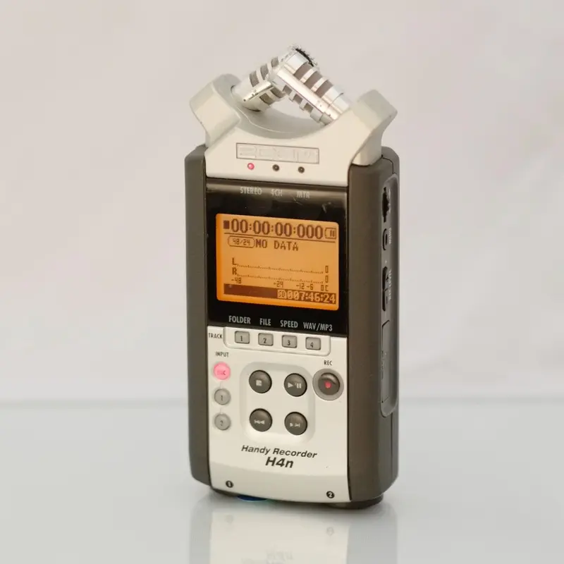 Zoom H4n rental