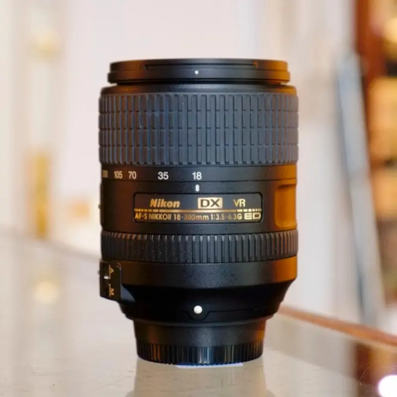 Nikon 18-300mm f3.5-6.3G ED VR AF-S DX Nikkor