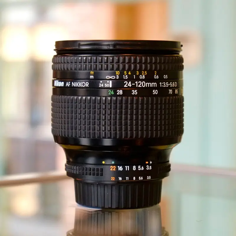 Nikon 24-120mm f3.5-5.6D AF Nikkor