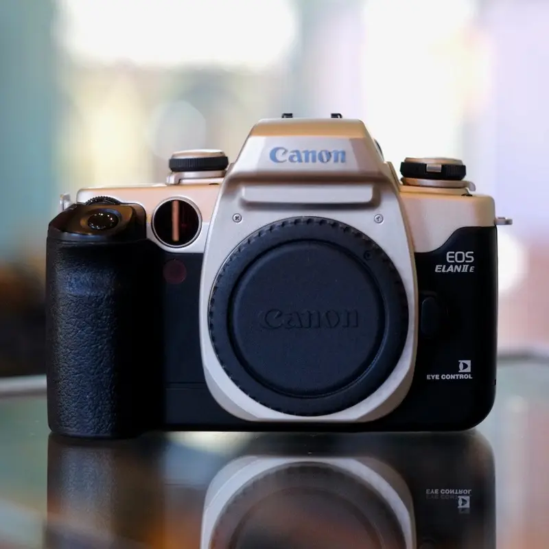 Canon EOS Elan IIE