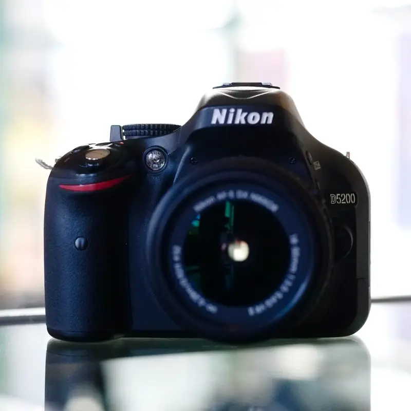 Nikon D5200 with 18-55mm f3.5-5.6G II