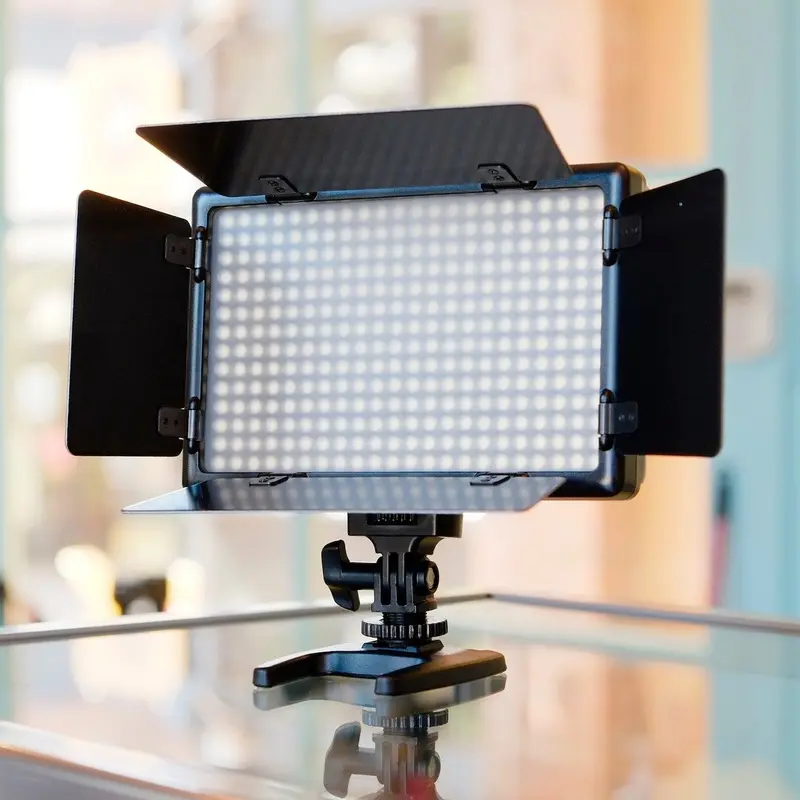 Promaster 308D LED Panel Light