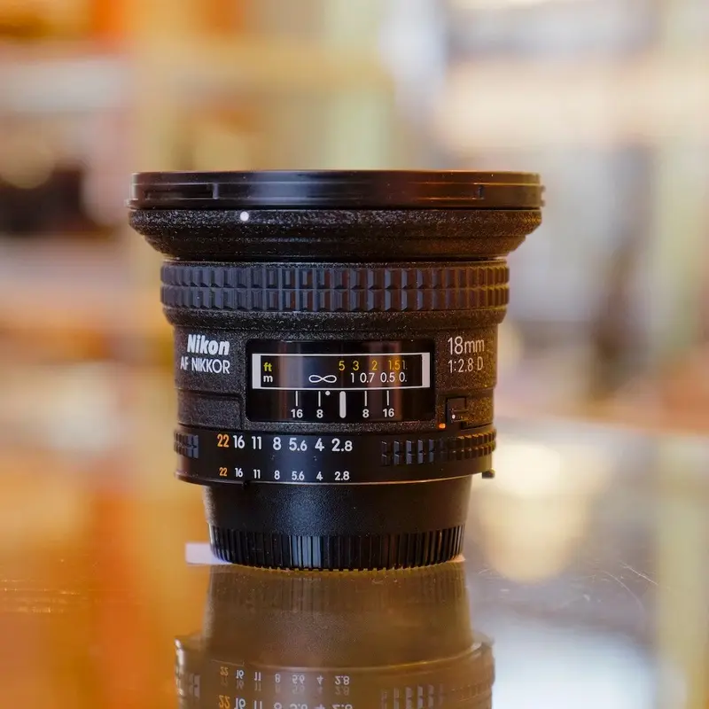 Nikon 18mm f2.8D AF Nikkor