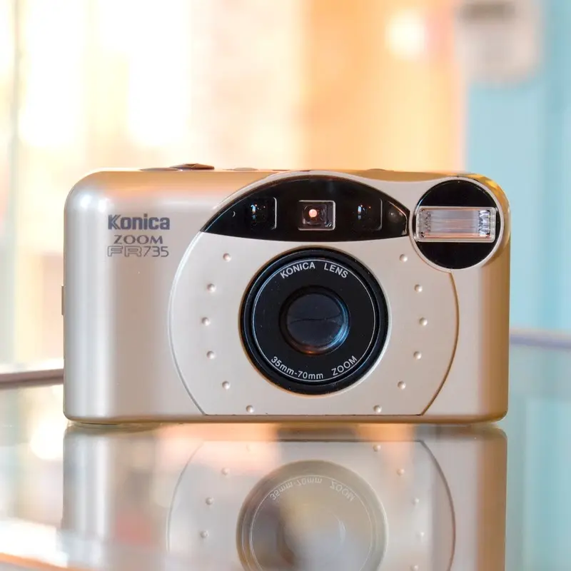 Konica Zoom FR735