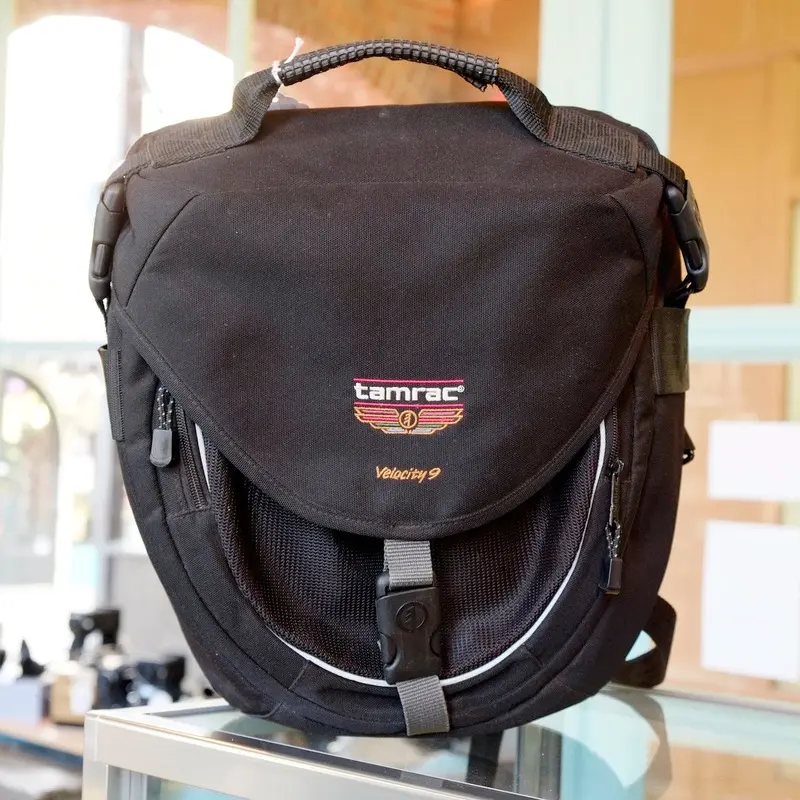 Tamrac Velocity 9