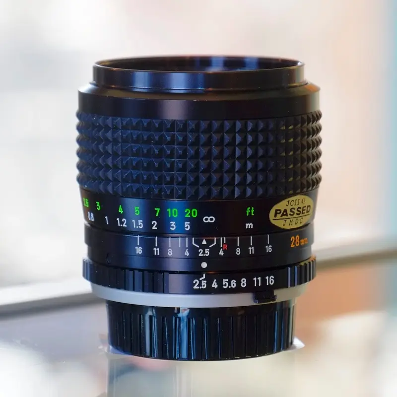 Minolta 28mm f2.5 MC W.Rokkor-SI