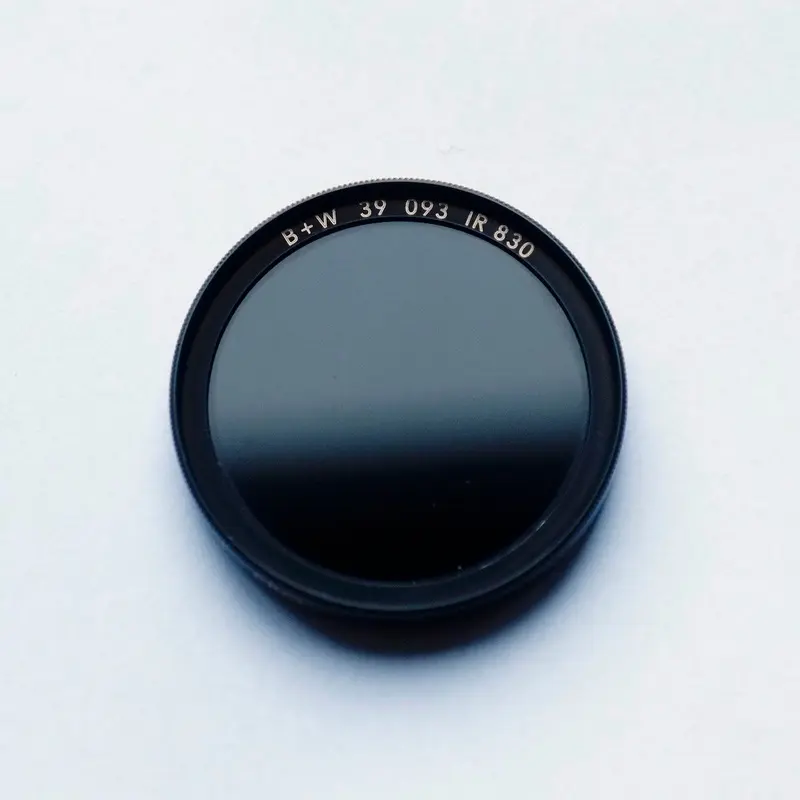 B+W 093 IR Filter (39mm)