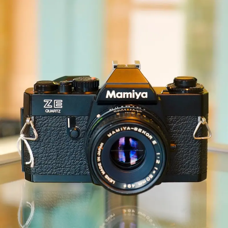 Mamiya ZE Quartz