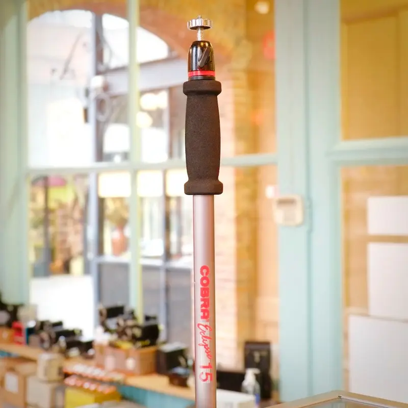 Cobra Eclipse 15 monopod