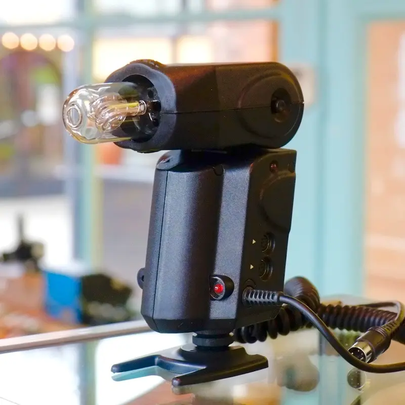 Quantum QFlash Model T5d-R with Godox Propac PB960