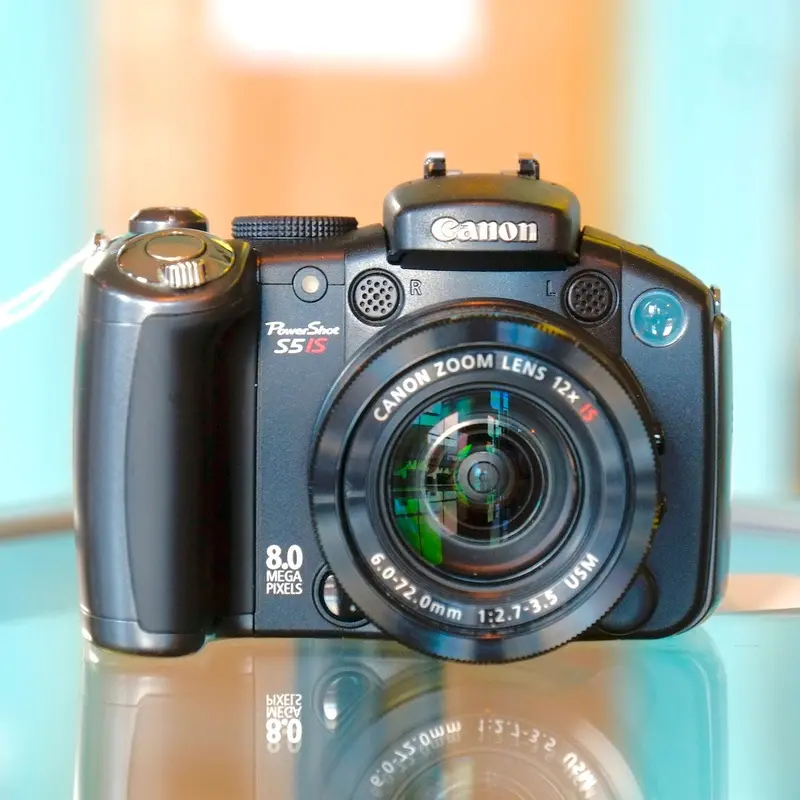 Canon S5 IS