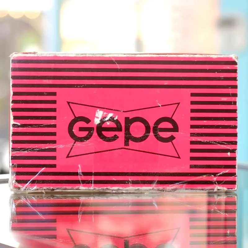 Gepe glassless slide mounts (100)