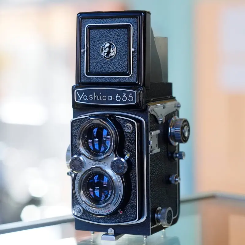 Yashica 635