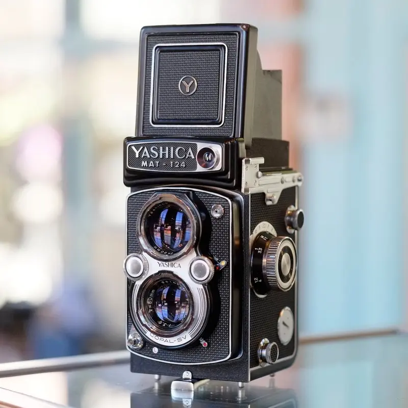 Yashica-Mat 124