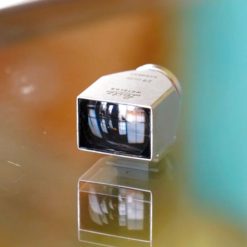 Leitz SLOOZ 28mm viewfinder