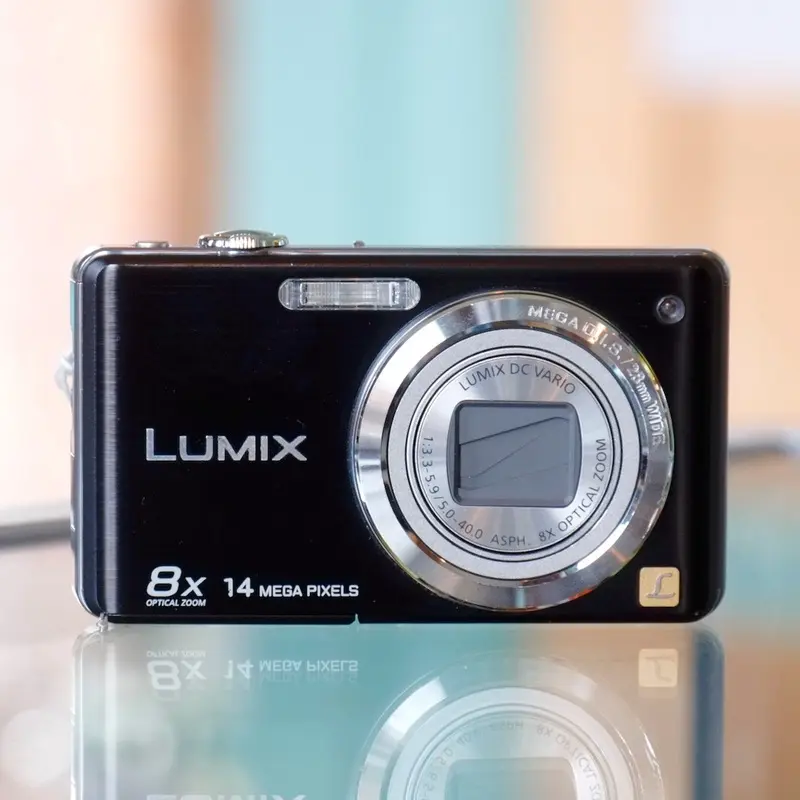 Panasonic Lumix FH20