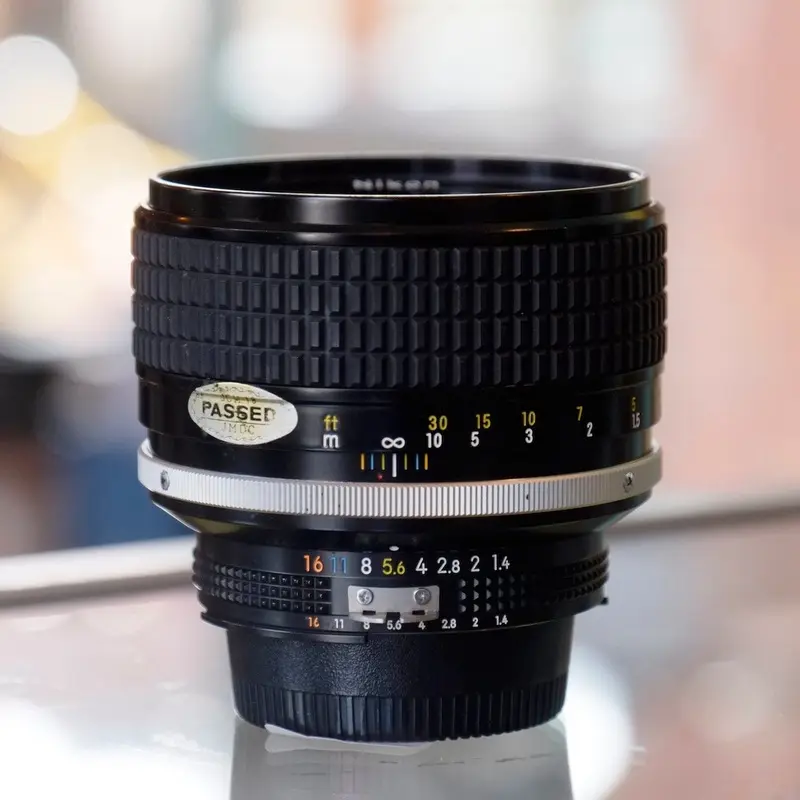 Nikon 85mm f1.4 AIS Nikkor