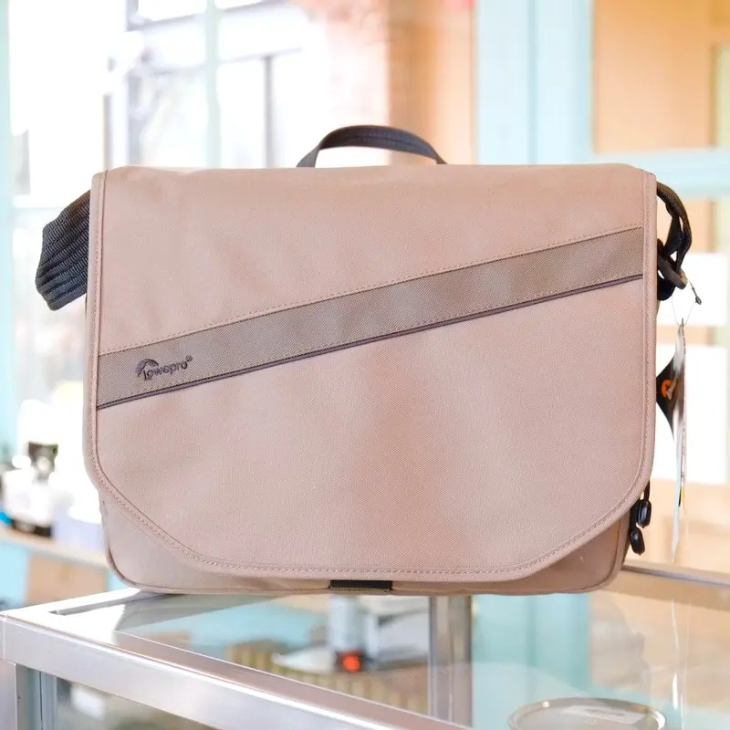 Lowepro Event Messenger 250