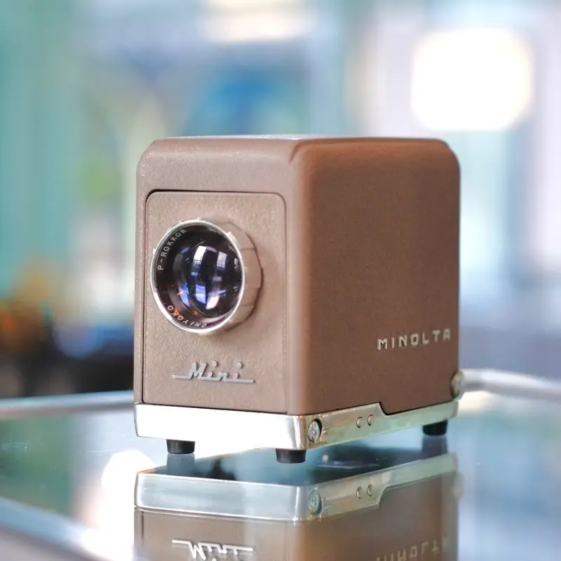 Minolta Mini Projector