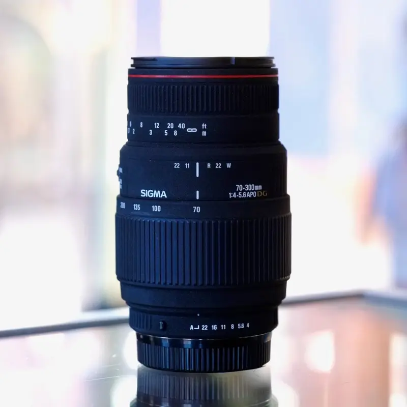 Sigma DG 70-300mm f4-5.6 APO Macro for Pentax K