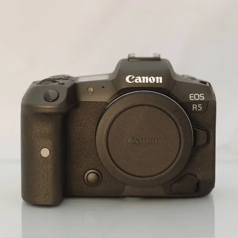 Canon EOS R5 Rental