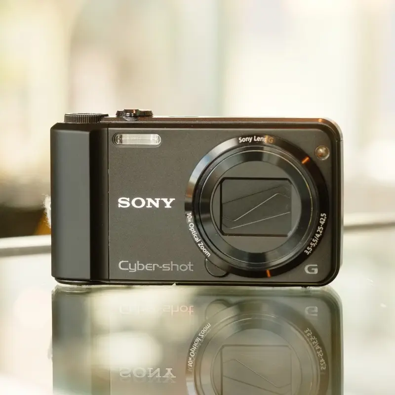 Sony Cyber-Shot DSC-H70