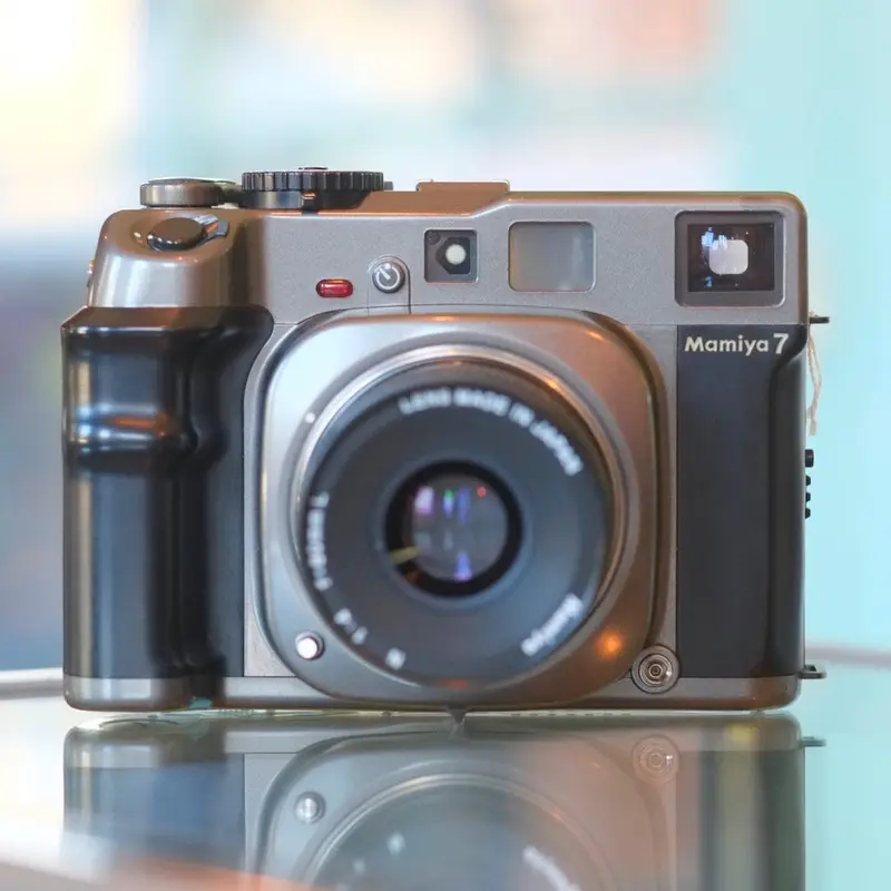 Mamiya 7 with 80mm f4 L