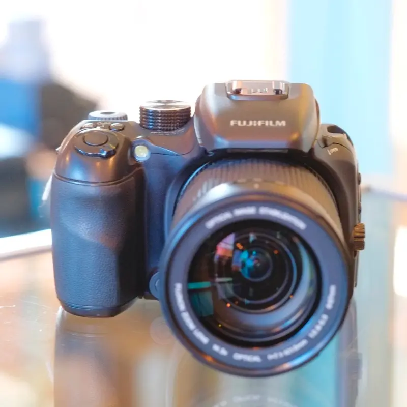 Fuji Finepix S100FS