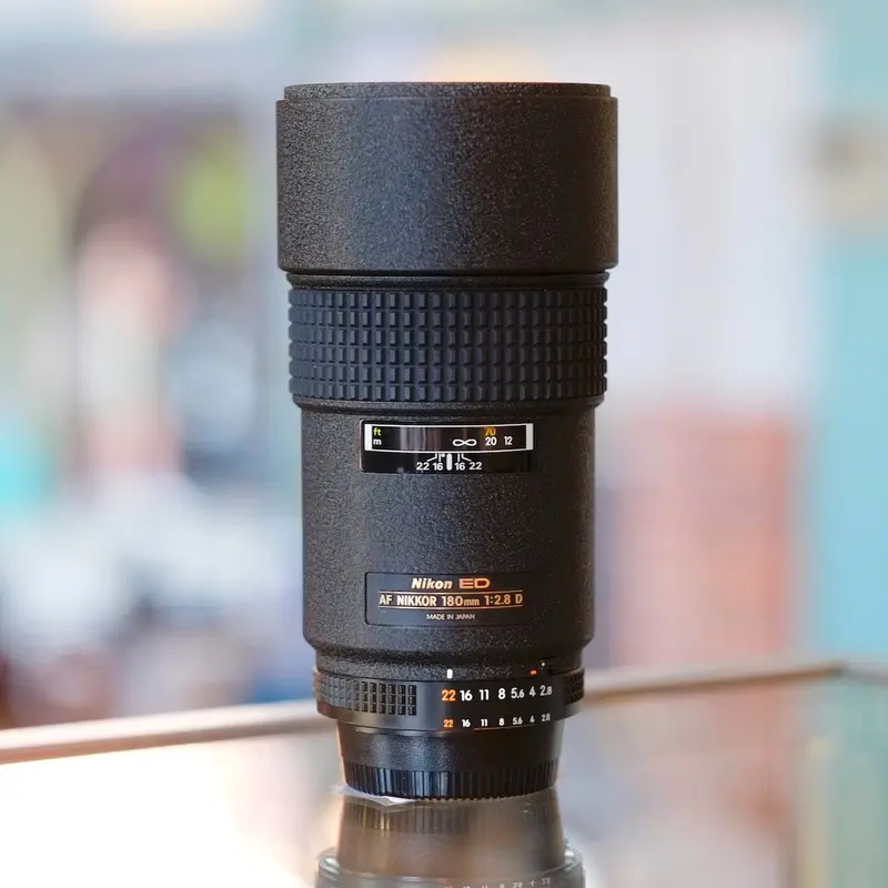 Nikon 180mm f2.8D ED AF Nikkor