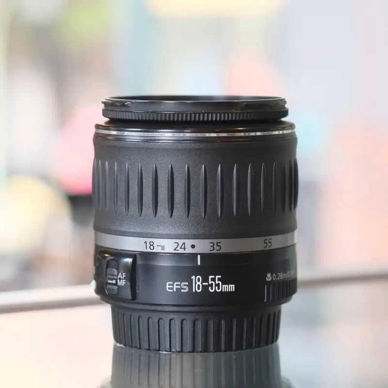 Canon EF-S 18-55mm f3.5-5.6