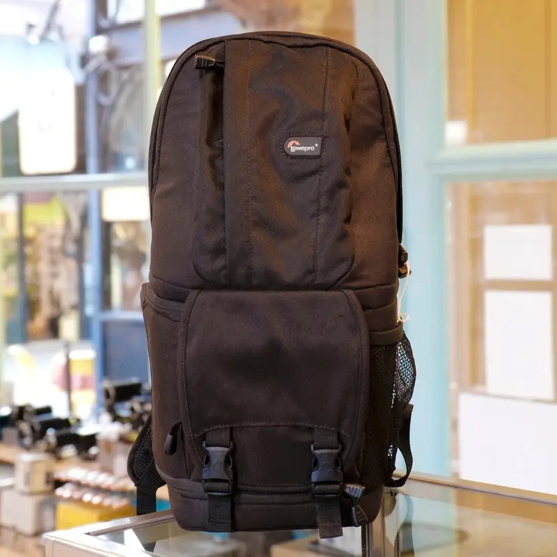Lowepro Fastpack 100